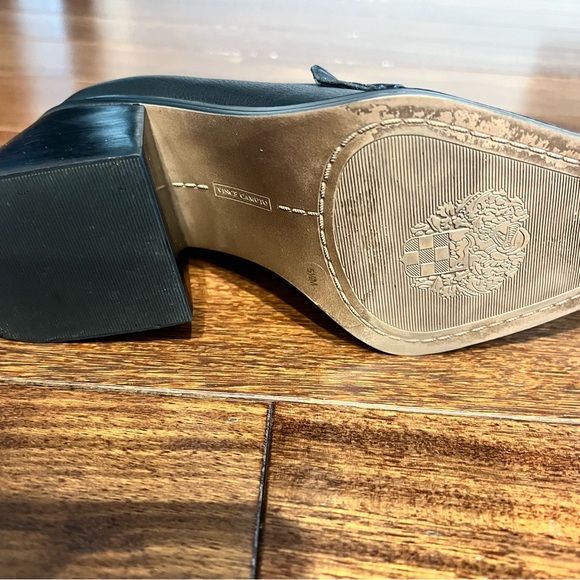 Vince Camuto heel shoes - Picture 7 of 8